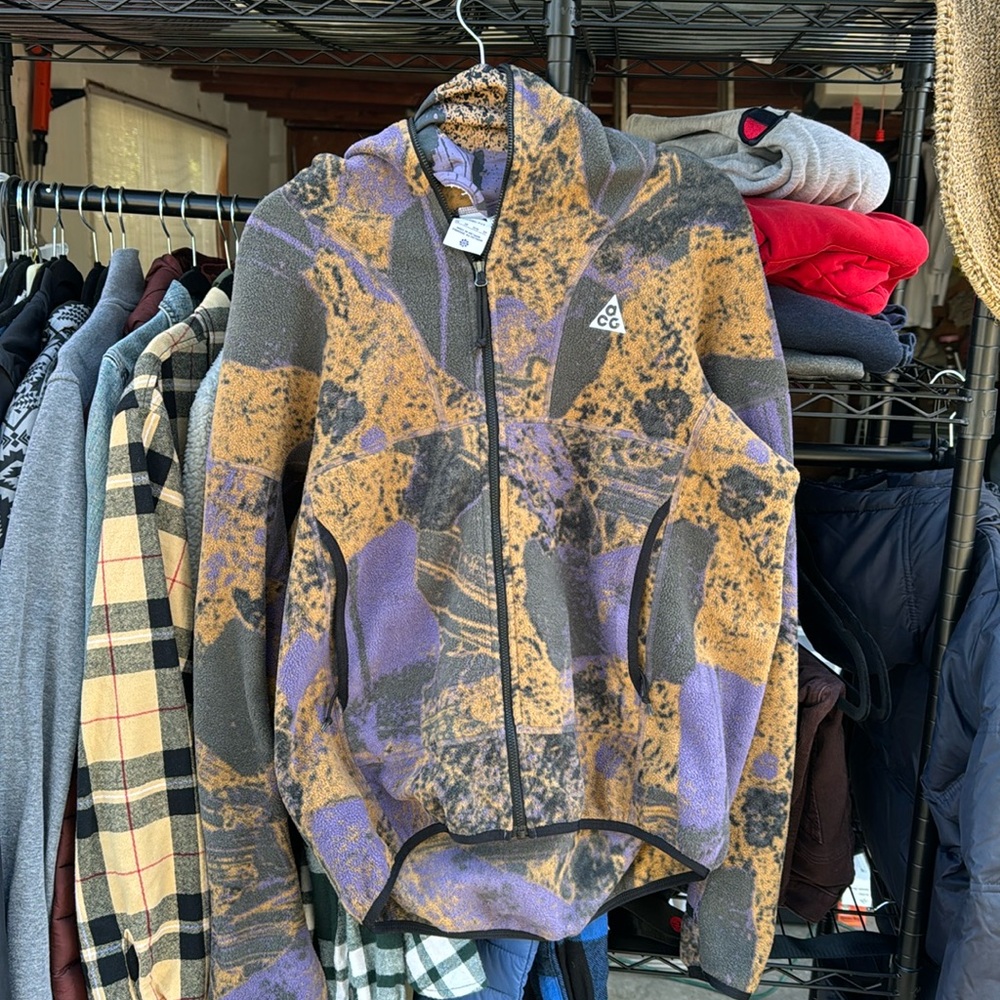 NIKE ACG THERMA FIT